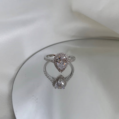 Angela Jewelry]1.0 Carat Luxurious Resplendent Water Drop Shape Wedding Ring