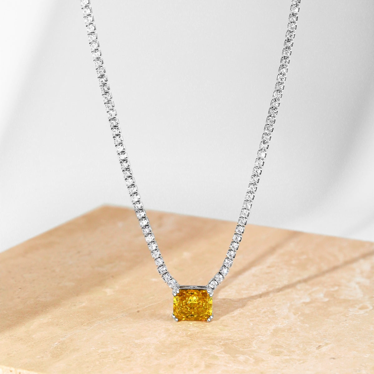 Angela Jewelry]4.0 Carat Elegant Radiant Cut Necklace