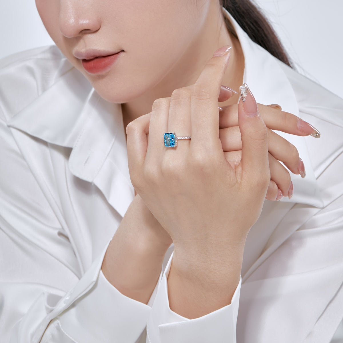 Angela Jewelry]4.0 Carat Luxurious Engagement Ring