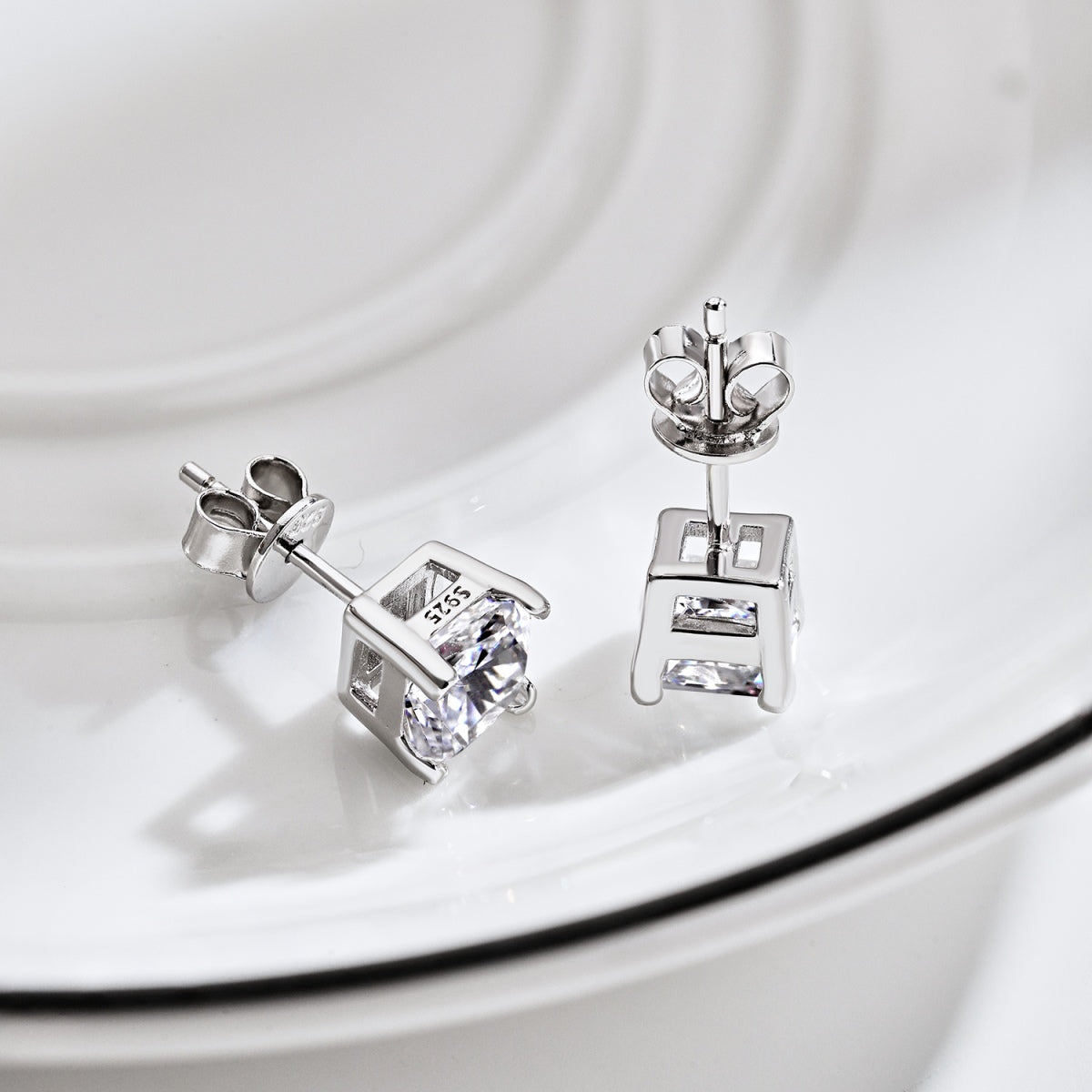 Angela Jewelry]1.0 Carat Radiant Princess Cut Wedding Earrings