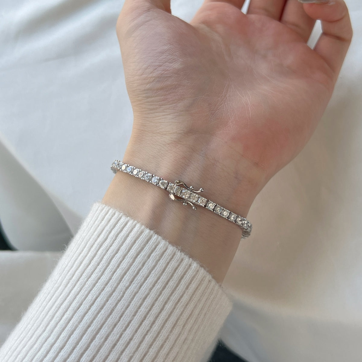 Angela Jewelry]Dainty Charming Round Cut Tennis Bracelet