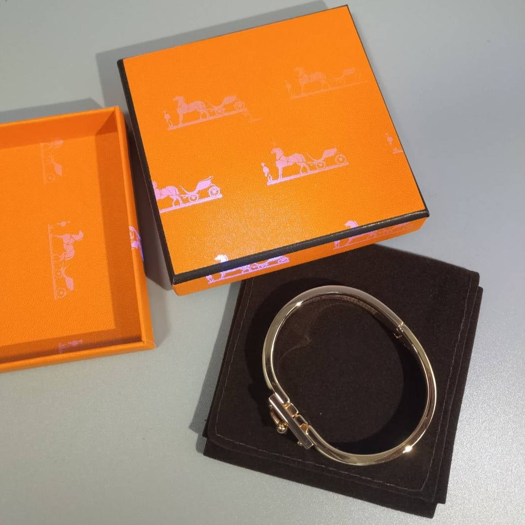 [Angela Jewellery]H GREY BRACELET