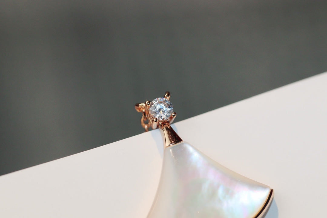 [Angela Jewellery]DREAM NECKLACE WHITE MOP PINK GOLD 1 DIAMOND