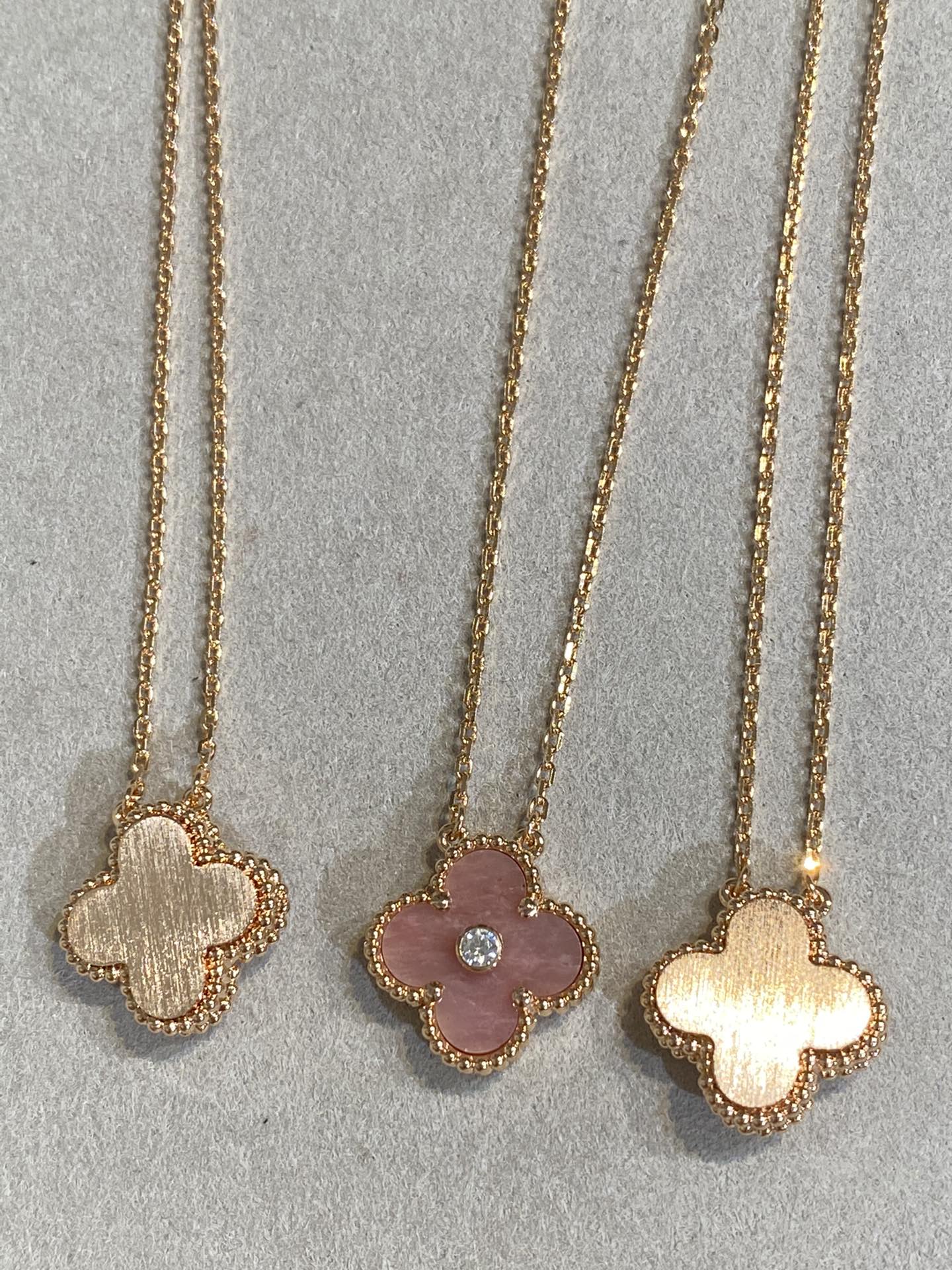 [Angela Jewellery]CLOVER 15MM DIAMOND RHODONITE NECKLACE