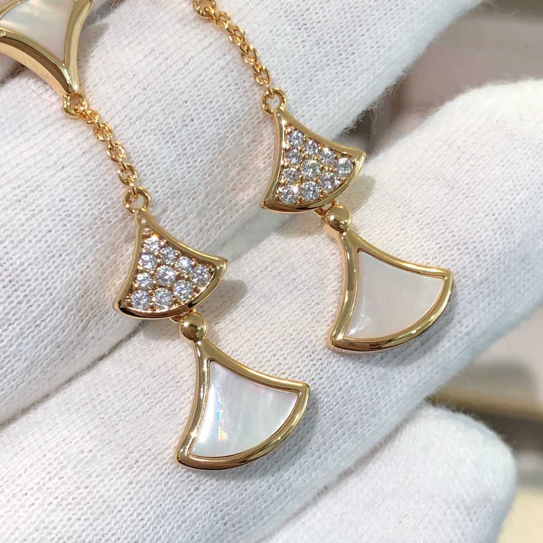 [Angela Jewellery]DREAM EARRINGS 3 MOTIFS DIAMOND MOP PINK GOLD