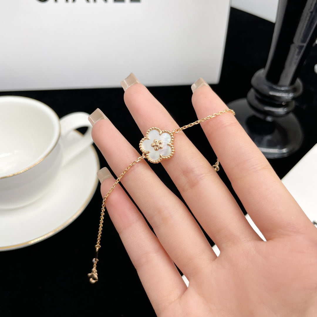 [Angela Jewellery]LUCKY SPRING ROSE GOLD MOP BRACELET