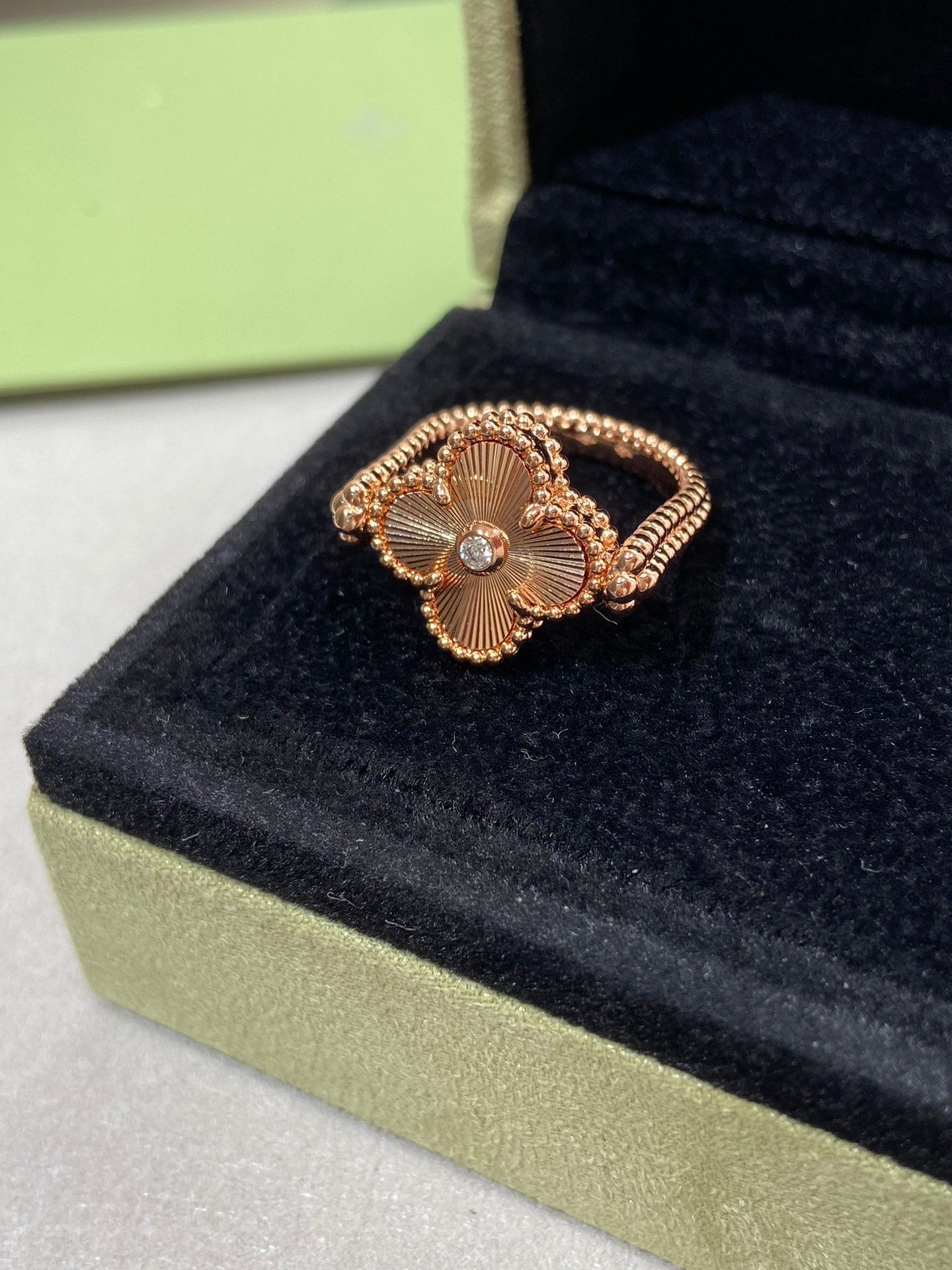 [Angela Jewellery]CLOVER RIVERSIBLE PINK GOLD RING