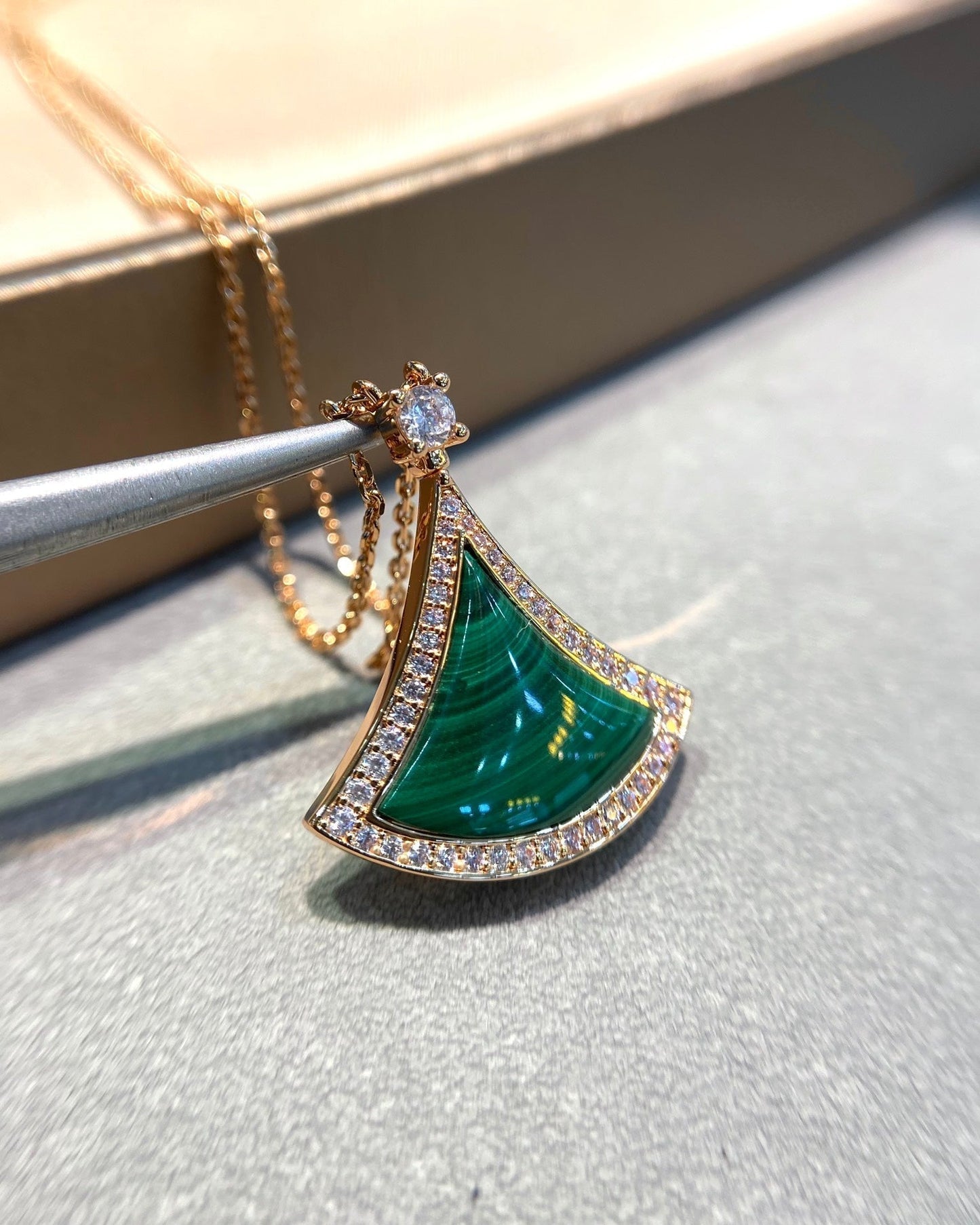 [Angela Jewellery]DREAM MALACHITE DIAMOND PAVED PINK GOLD NECKLACE
