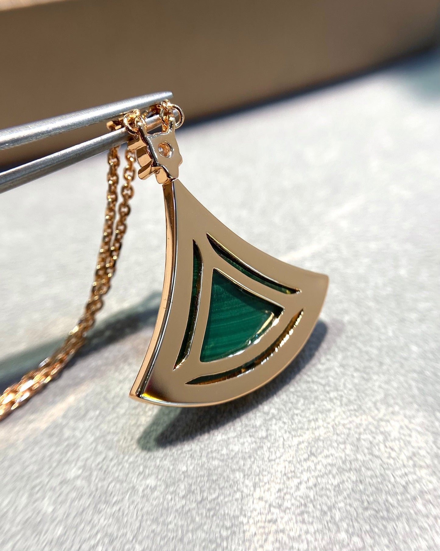 [Angela Jewellery]DREAM MALACHITE DIAMOND PAVED PINK GOLD NECKLACE