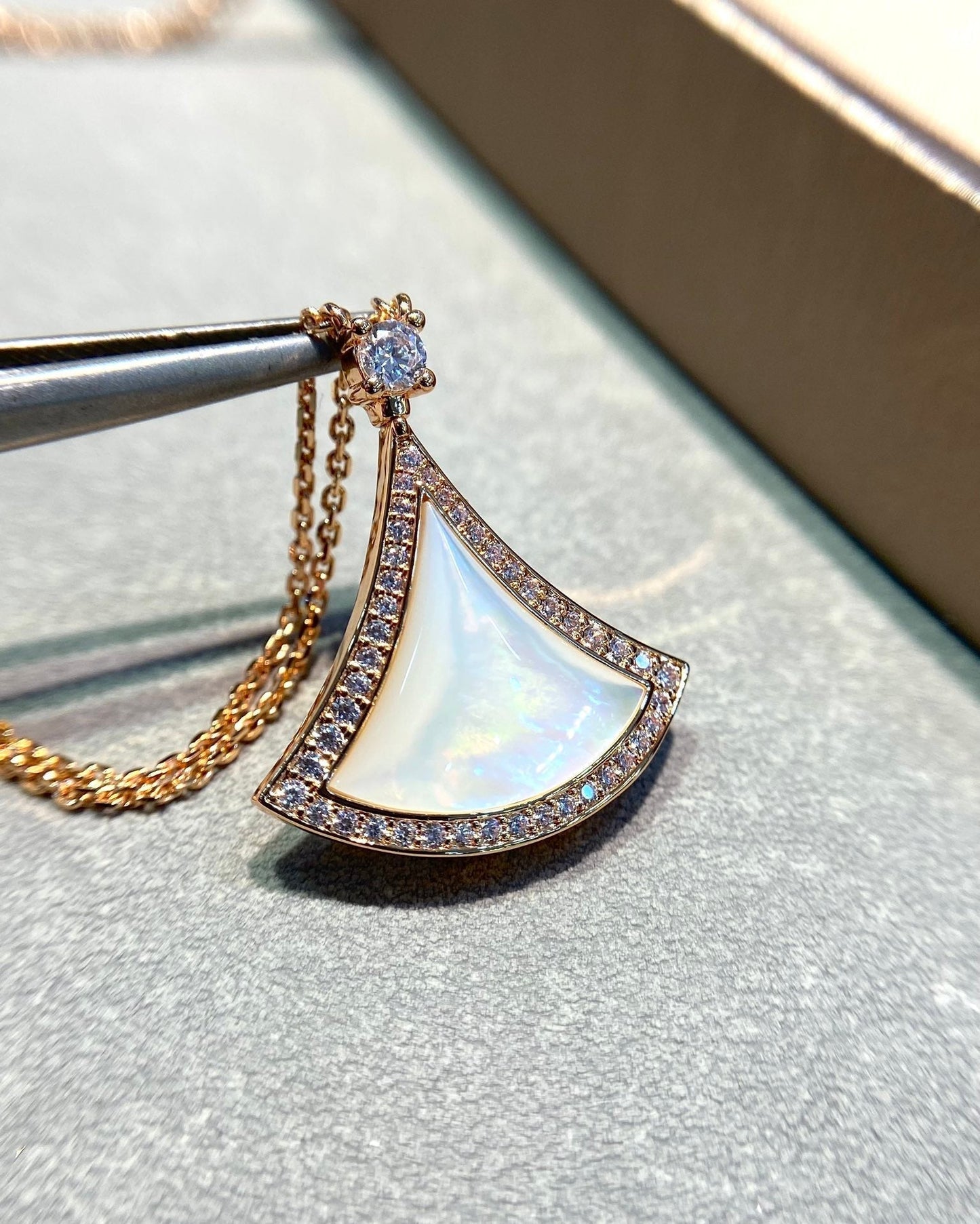 [Angela Jewellery]DREAM MOP DIAMOND PAVED PINK GOLD NECKLACE