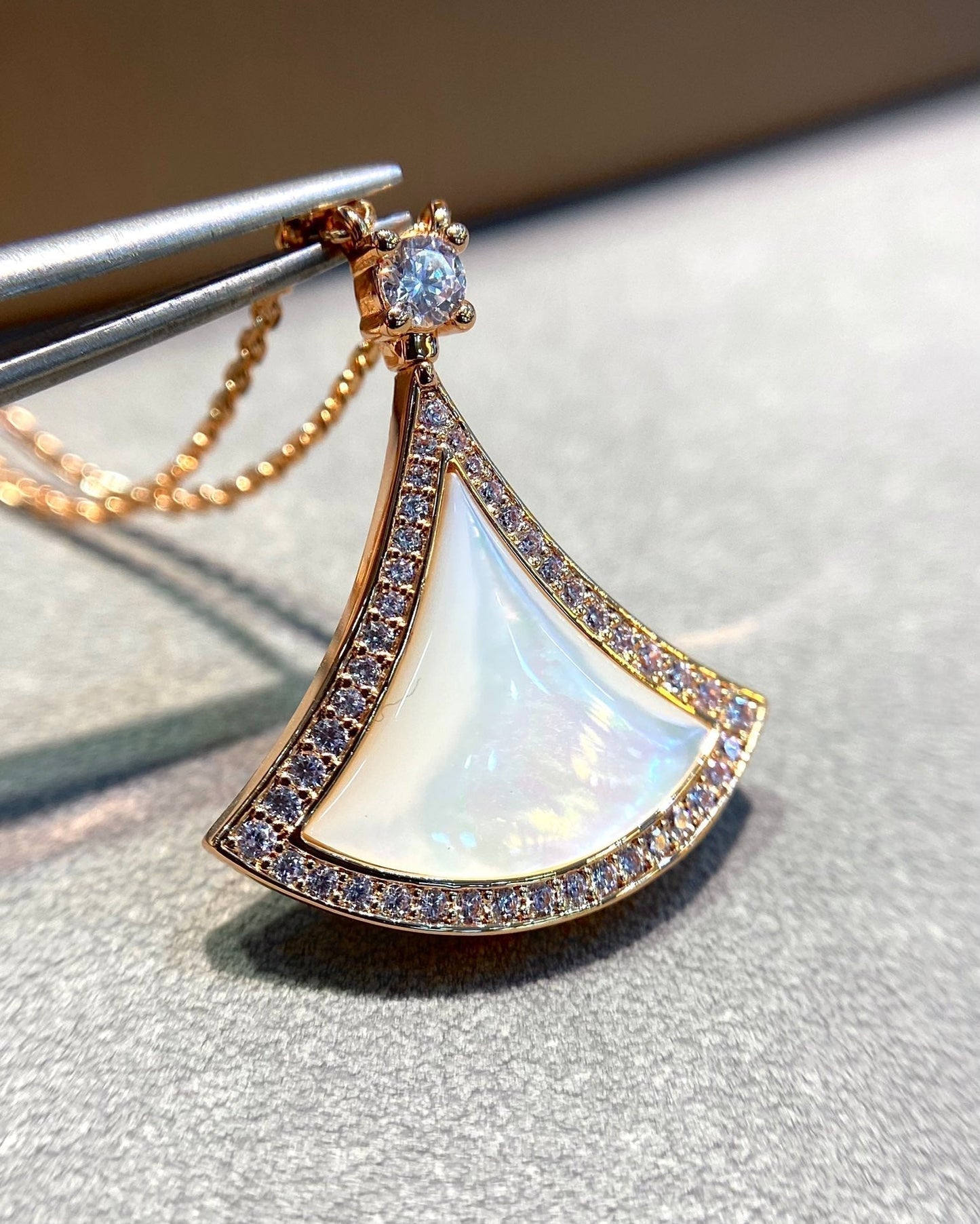 [Angela Jewellery]DREAM MOP DIAMOND PAVED PINK GOLD NECKLACE