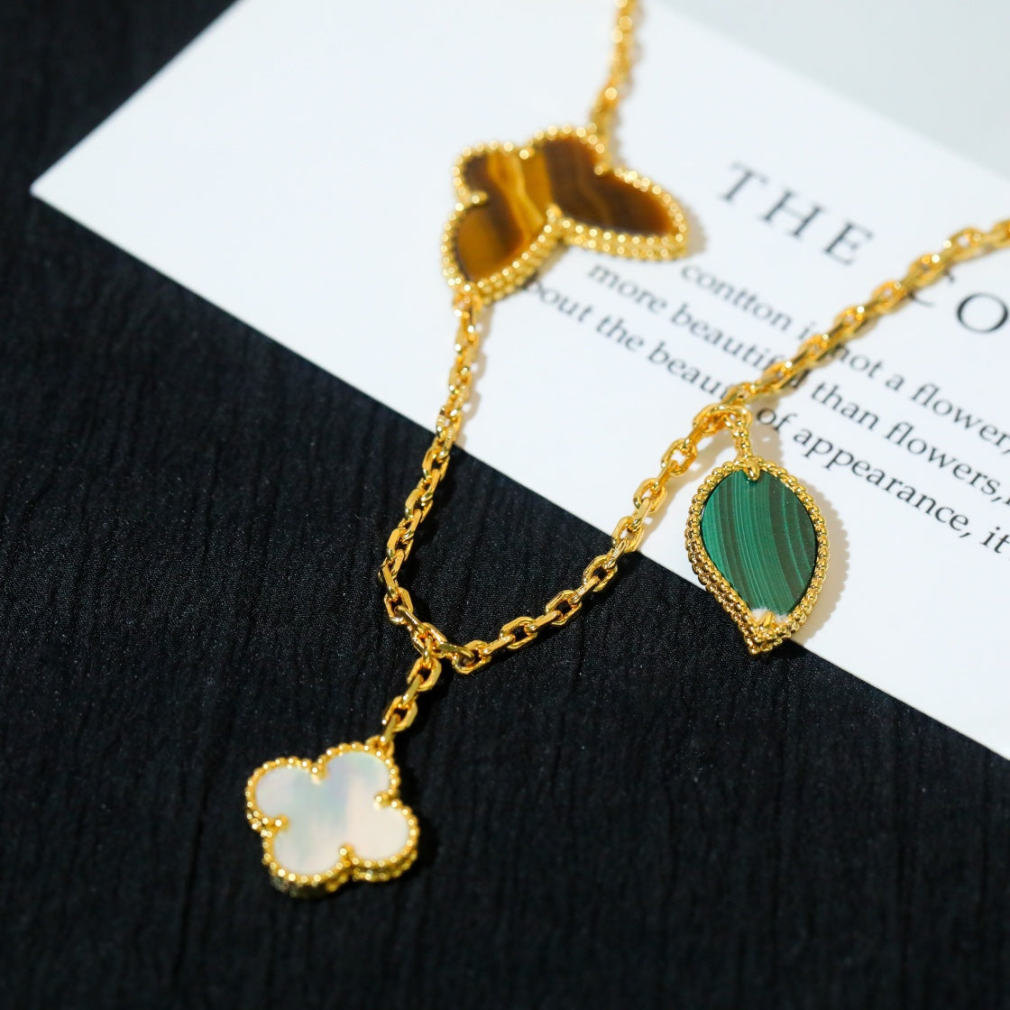 [Angela Jewellery]LUCKY SPRING 5 MOTIF GOLD BRACELET