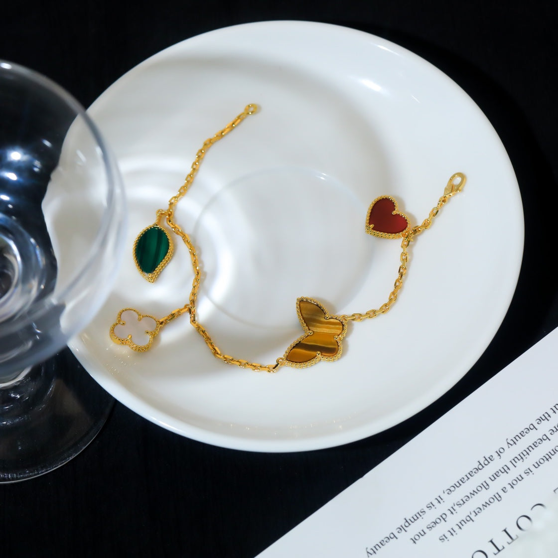 [Angela Jewellery]LUCKY SPRING 5 MOTIF GOLD BRACELET