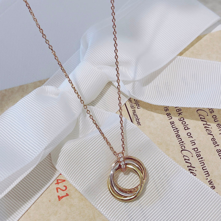 [Angela Jewellery]TRINITY NECKLACE GOLD  DIAMONDS