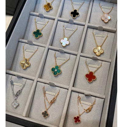 [Angela Jewellery]CLOVER 15MM DIAMOND SINGLE FLOWER NECKLACE