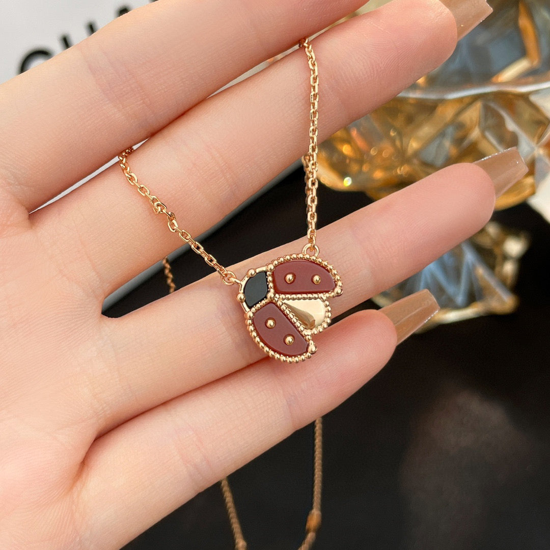 [Angela Jewellery]LUCKY  CARNELIANS LADYBUG NECKLACE