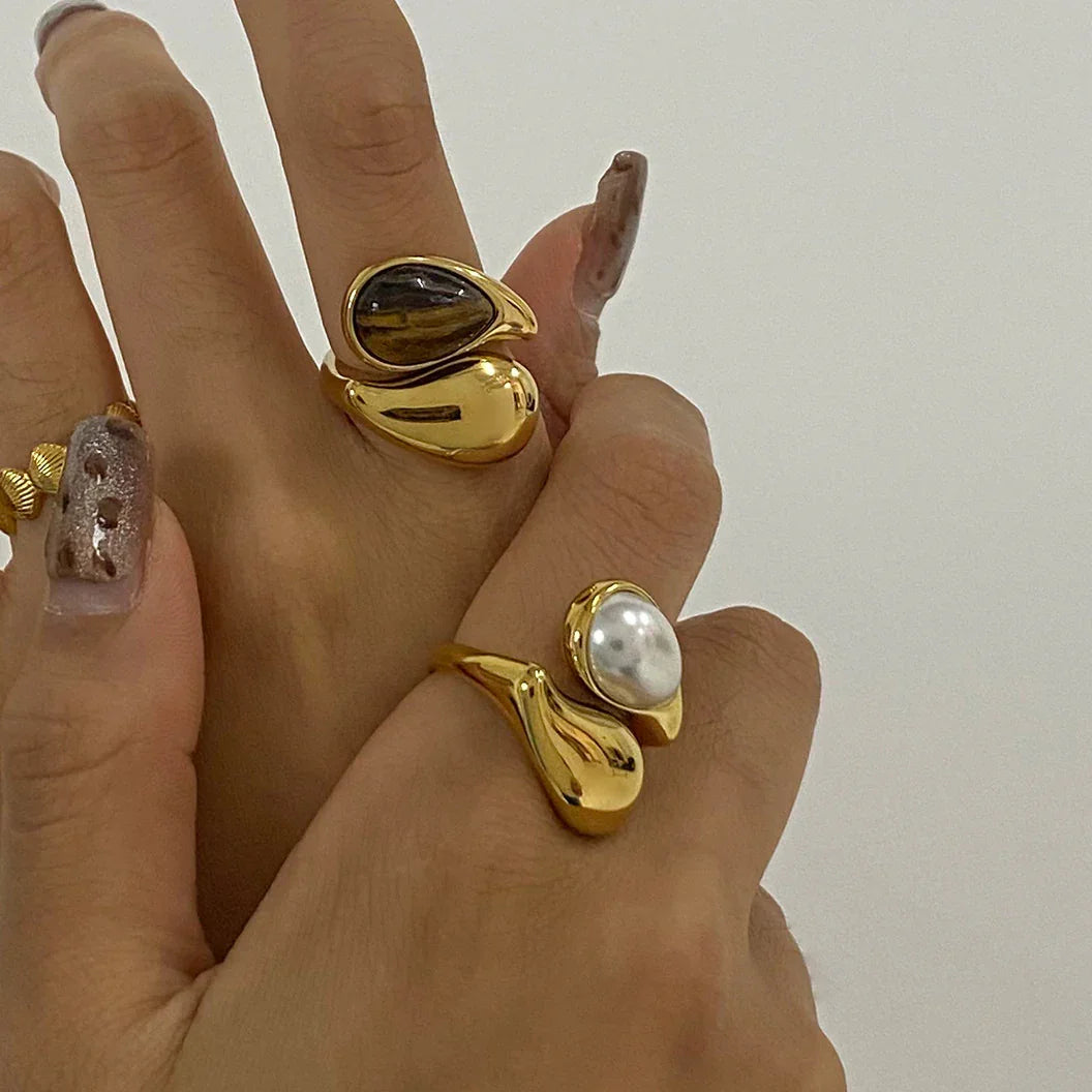 Mara Amber Pearl Ring