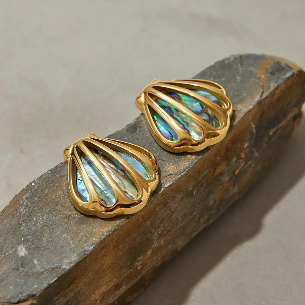Nixie Gold Seashell Earrings