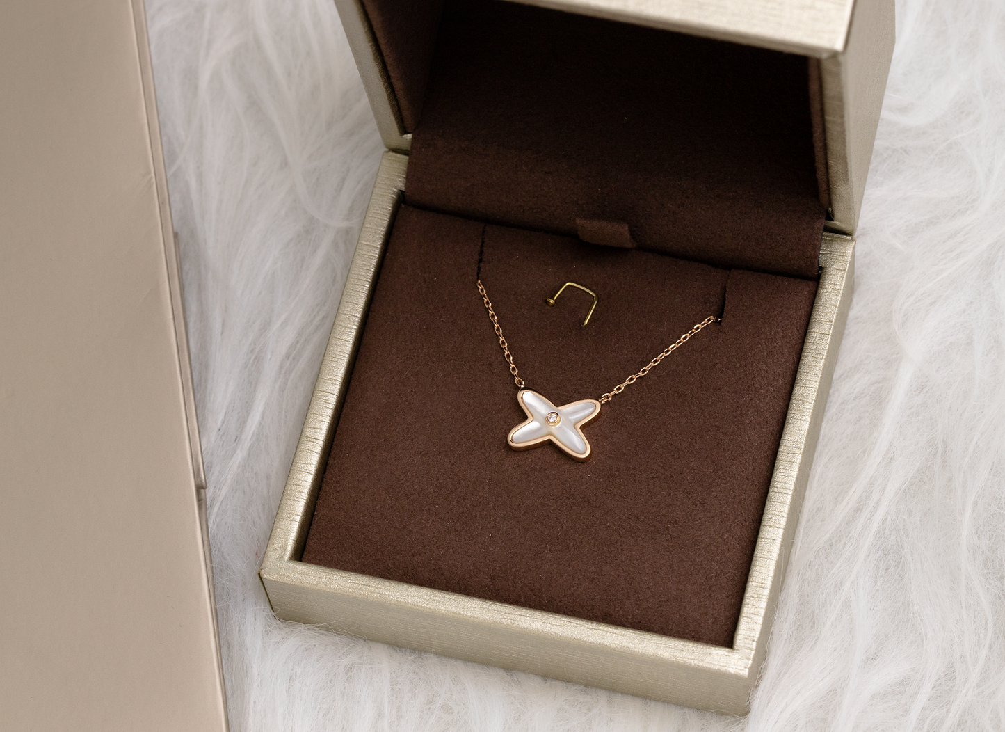 [Angela Jewellery]JEUX DE NECKLACE 1 DIAMOND