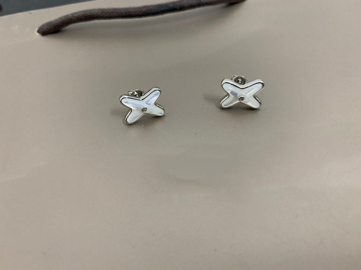 [Angela Jewellery]JEUX DE WHITE MOP SILVER DIAMOND EARRINGS