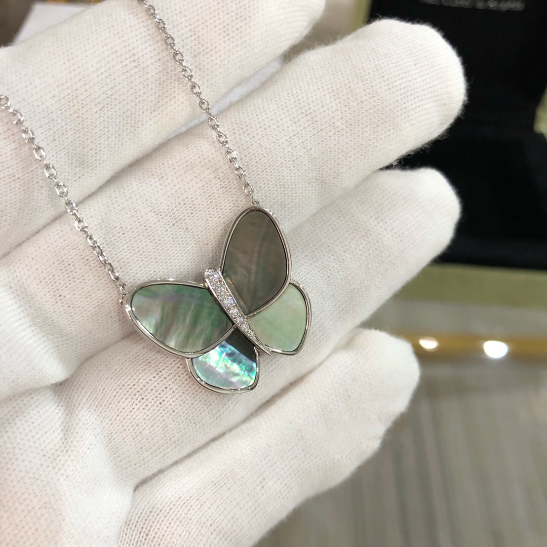 [Angela Jewellery]LARGE BUTTERFLY SILVER PENDANT DIAMOND NECKLACE