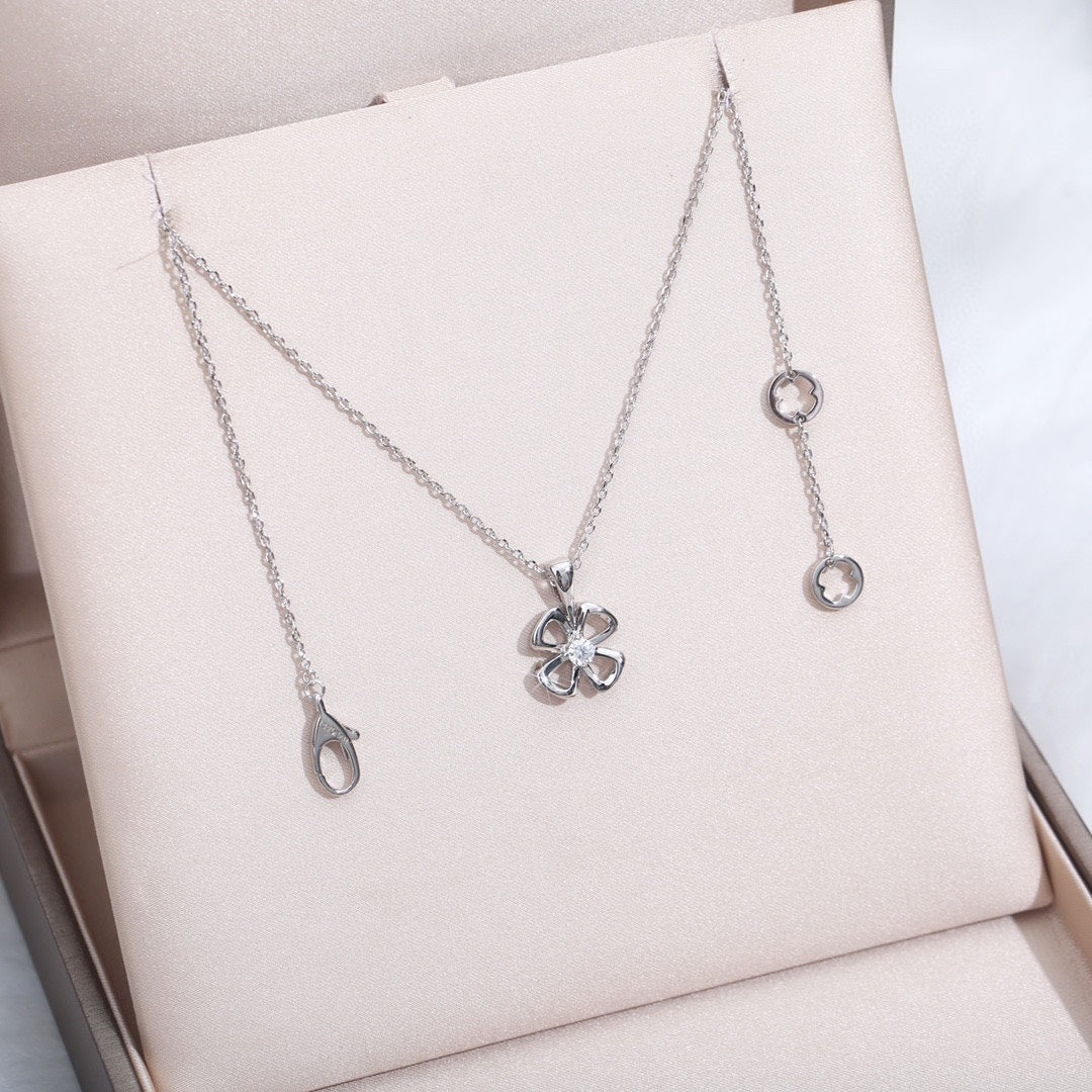 [Angela Jewellery]FIOREVER NECKLACE DIAMOND CENTER